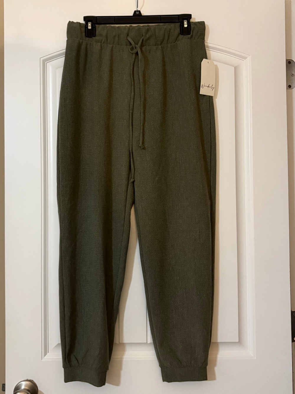 NWT Wonderly Women’s Olive Green Knit Joggers